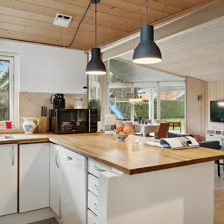 Lovely In With Kitchen Vejby